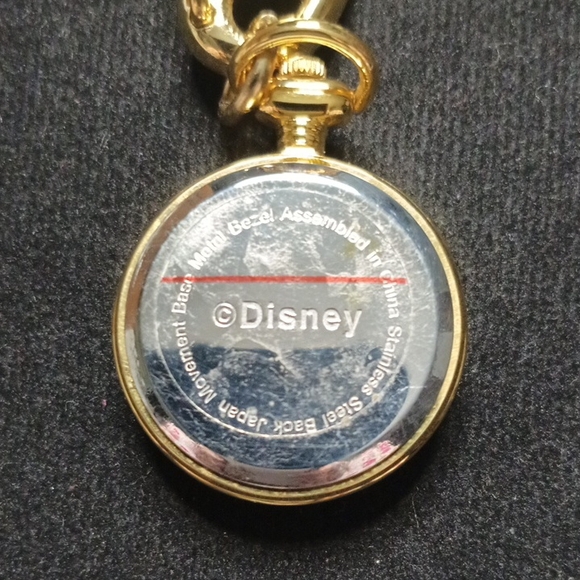 Vintage Avon Gold Winnie the Pooh Clip Pocket Watch - Picture 3 of 4